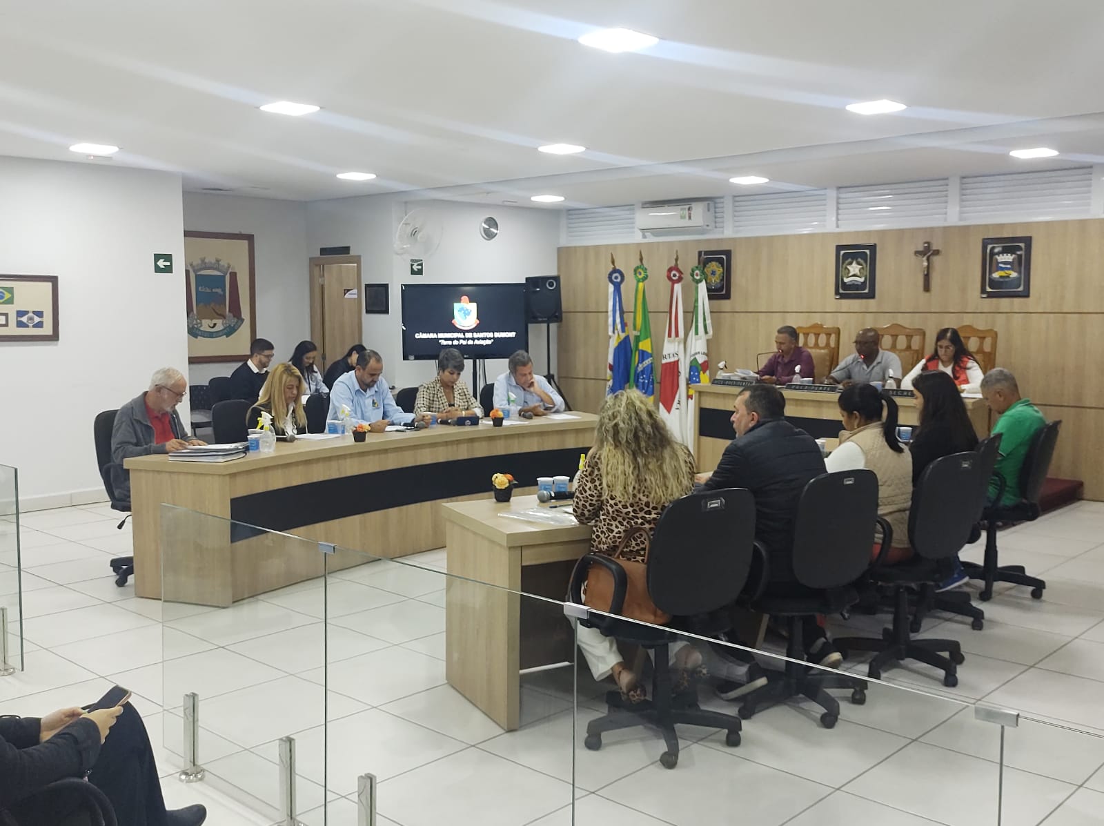 Câmara de Santos Dumont aprova “Dia da Mãe Atípica” e “Feira Livre da Inclusão”